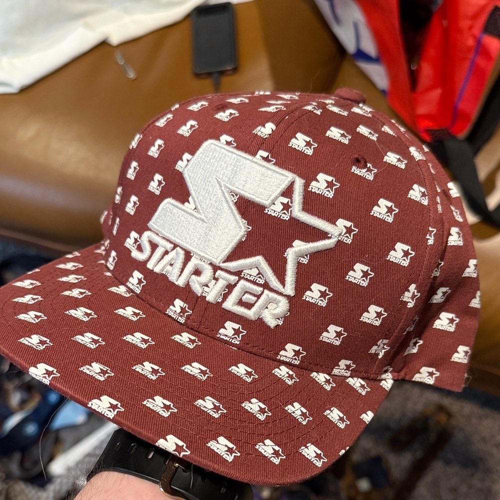 STARTER 1/256 Maroon and White Allover Logo Snapback Cap